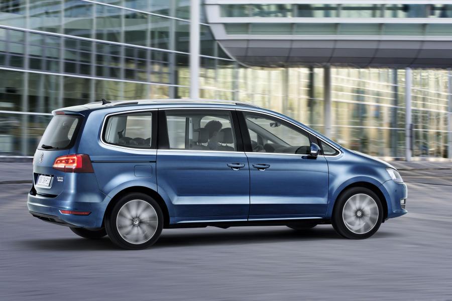  Volkswagen Sharan 2015 года  (фото 25 из 29)